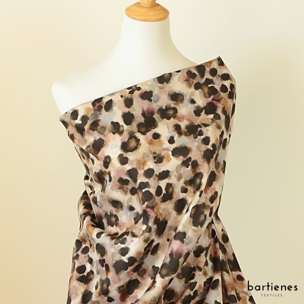 Feiner Baumwollsatin gemustert als Meterware für den Sommer