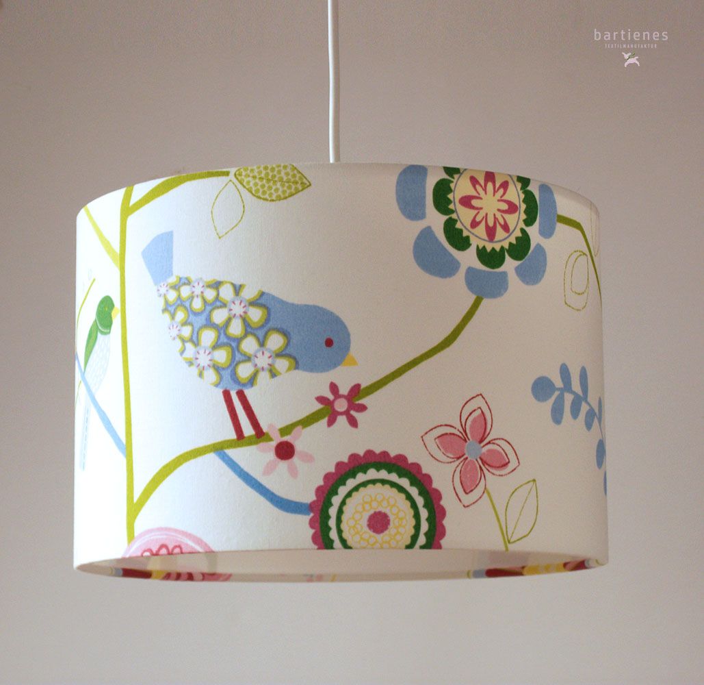 lampenschirm-kinderzimmer-vögel-blumen-pastell-weiss