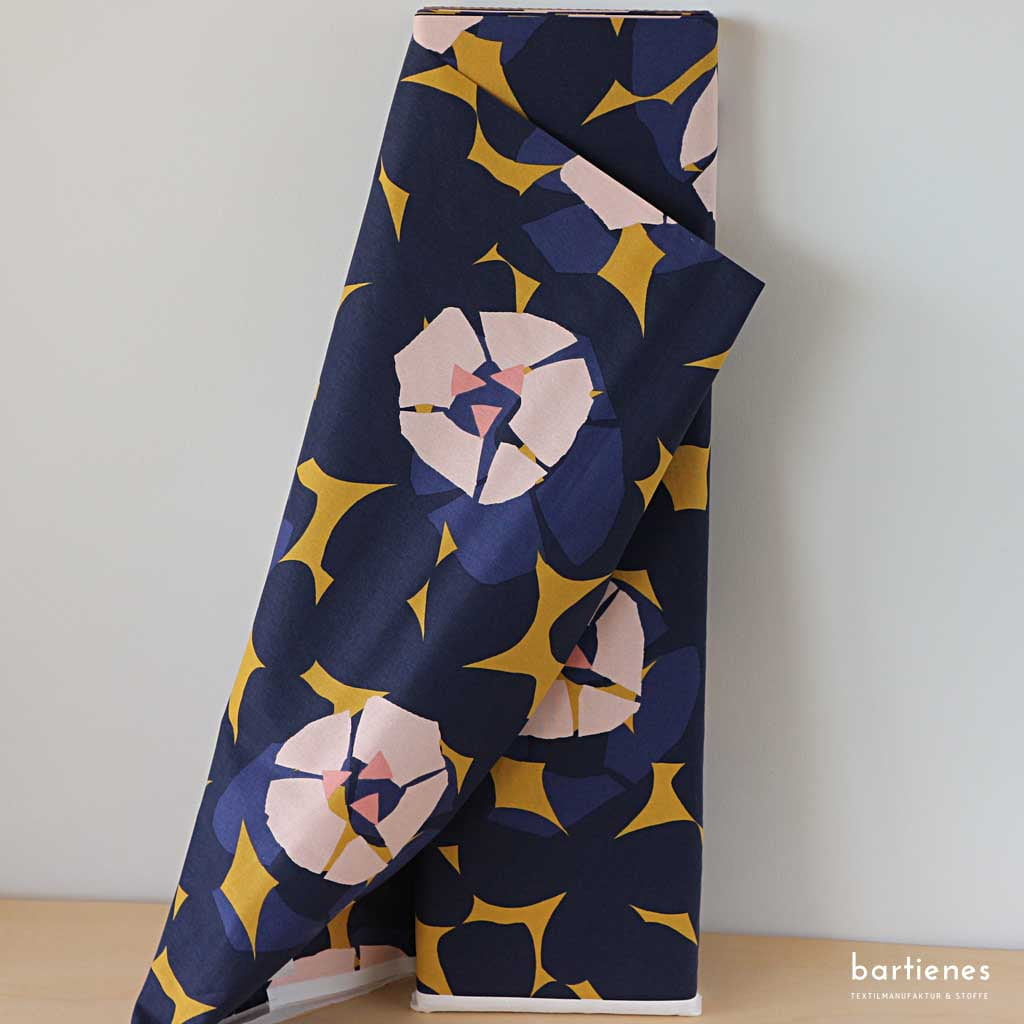 stoffballen-baumwolle-riesen-blumen-in-blau-senf-rosa