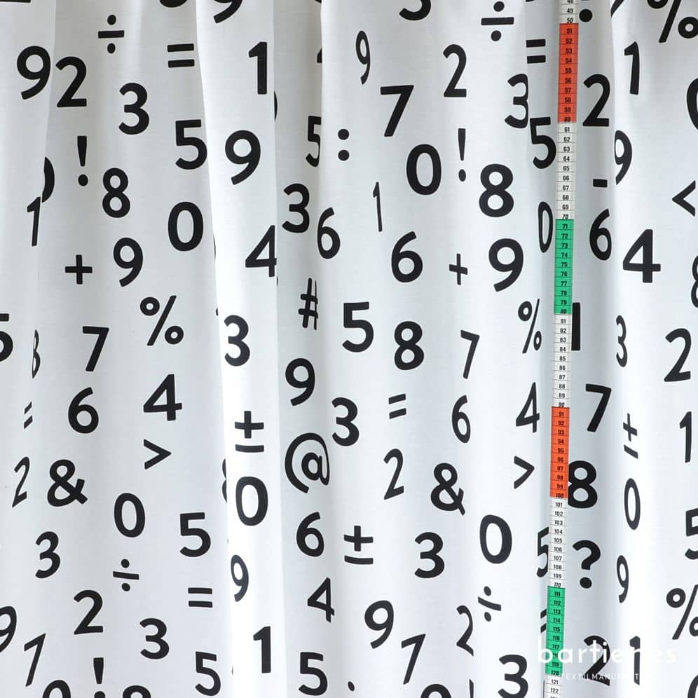 dekostoff-kinderzimmer-schwarz-weiss-zahlen