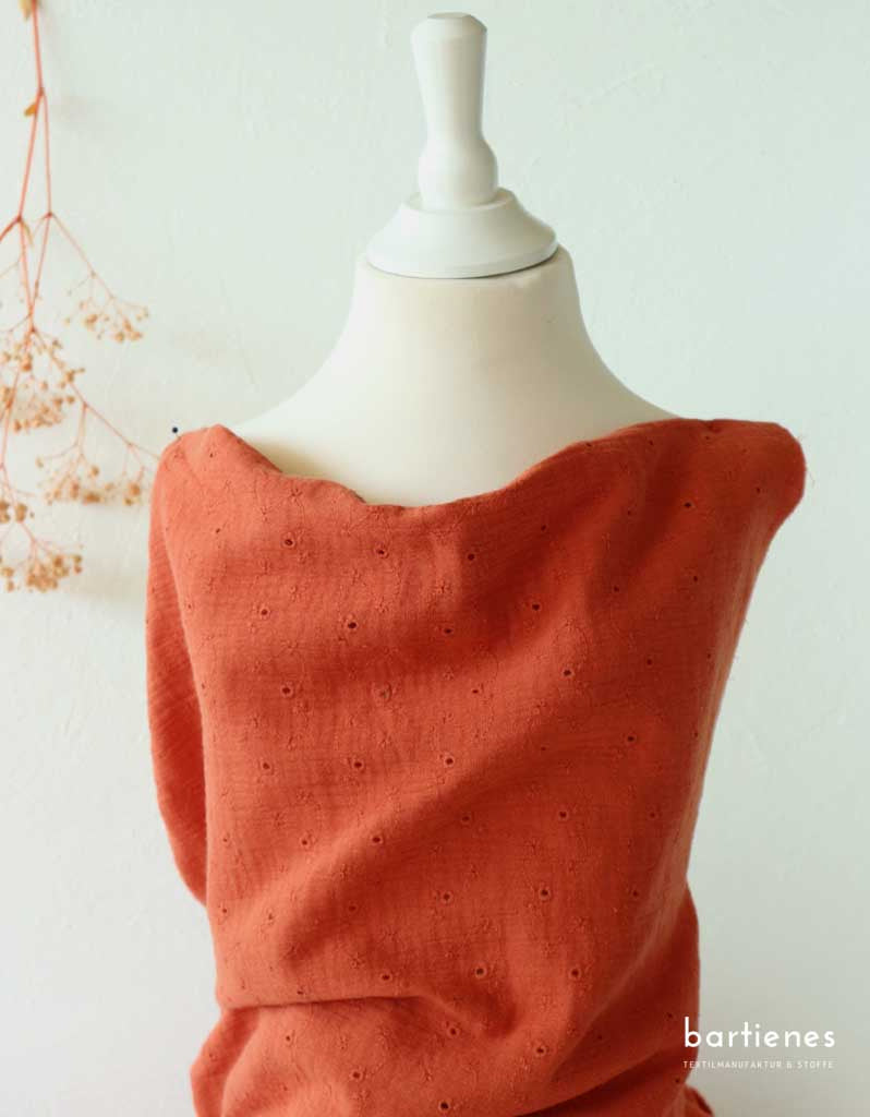 Musselinstoff Double Gauze Lochstickerei Meterware Terracotta
